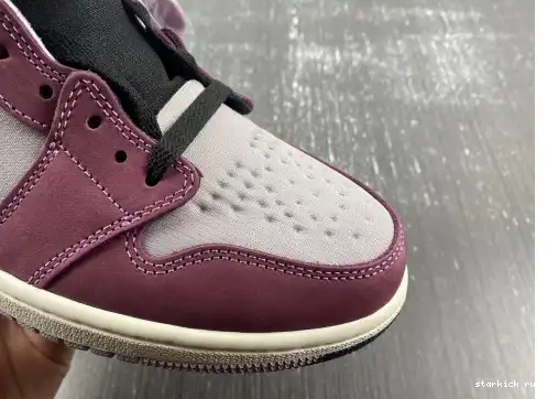 1 Jordan DB2889-500 Gore-Tex High Berry Element  DB2889-500  0512